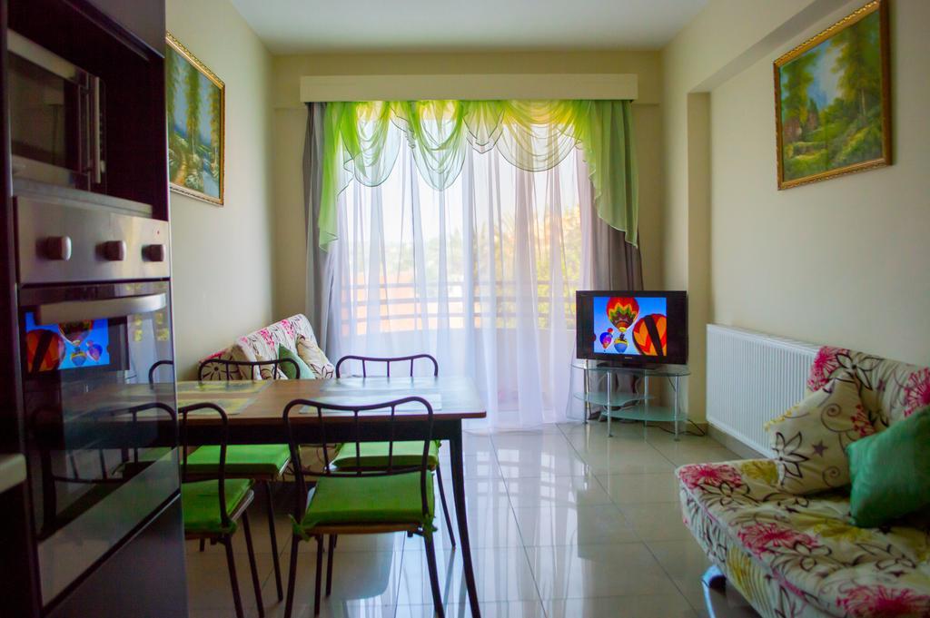 Apartment Nearby Golden Coast Protaras Exterior foto